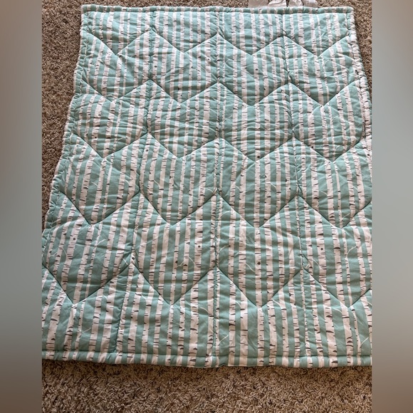 Baby quilt - Picture 2 of 3